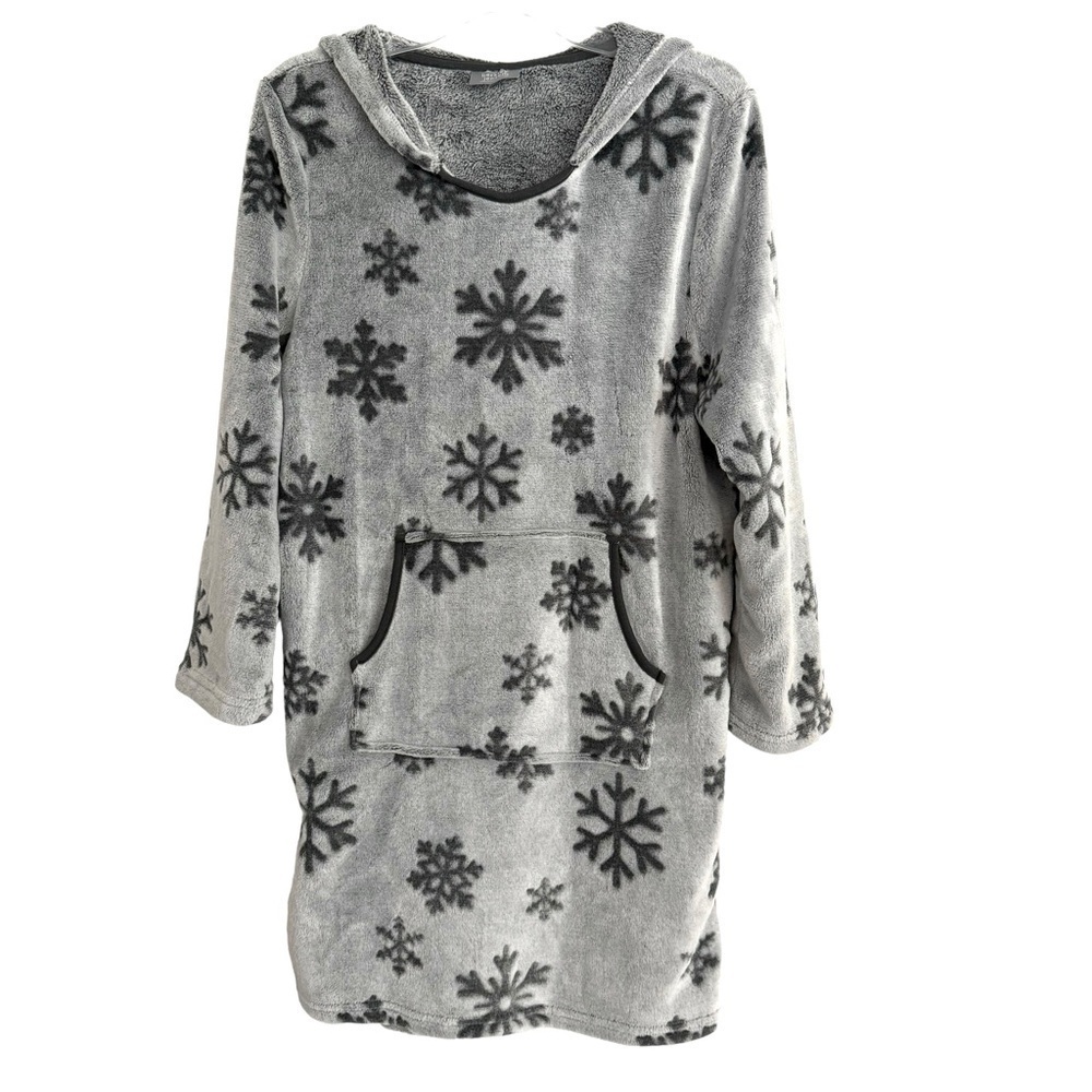 Berkley Jensen Size M Gray Snowflake Snuggle Pullover Hoodie w/Kangaroo Pocket